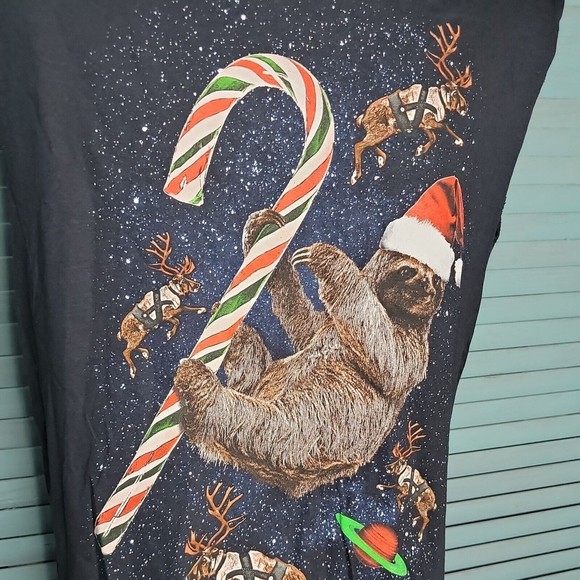 Dec. 25th Christmas Reindeer & Sloth T-Shirt ~ Sz M ~ Dark Blue ~Cut off Sleeves - Picture 3 of 5